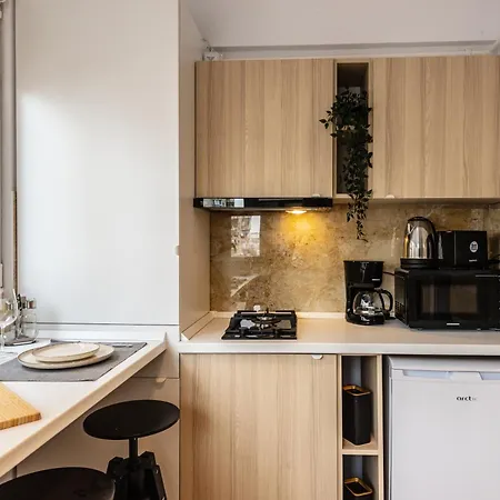 212, B4 Βουκουρέστι