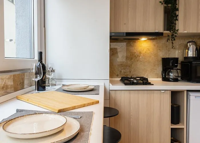 212, B4 Apartament *