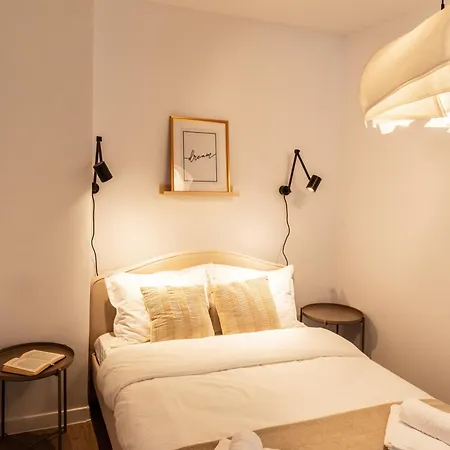 Apartment 212, B4